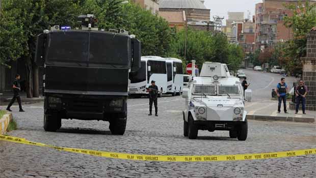 Diyarbakır'ın Sur ilçesinde 500 işyeri kapandı