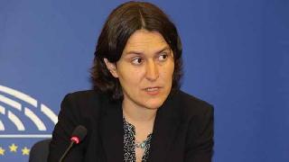 Avrupa Parlamentosu Raportörü Piri: Kürtlere özerklik gündeme gelmeli