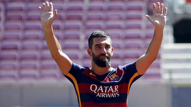 Arda Turan: Ülkemde bu sorunların ölümle değil demokrasiyle çözülmesini çok isterdim