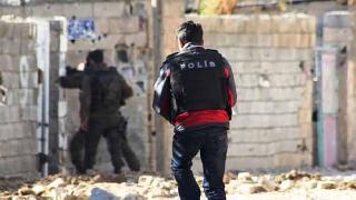 Cizre'de çatışma: 1 polis hayatını kaybetti