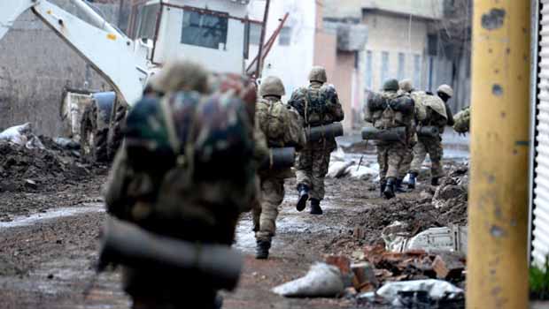 Cizre'deki ilk bodrumdan iki cenaze teşhis edildi
