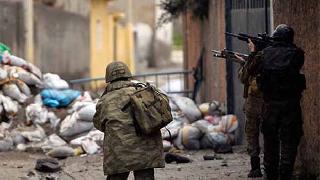 Sur'da 4 asker yaralandı