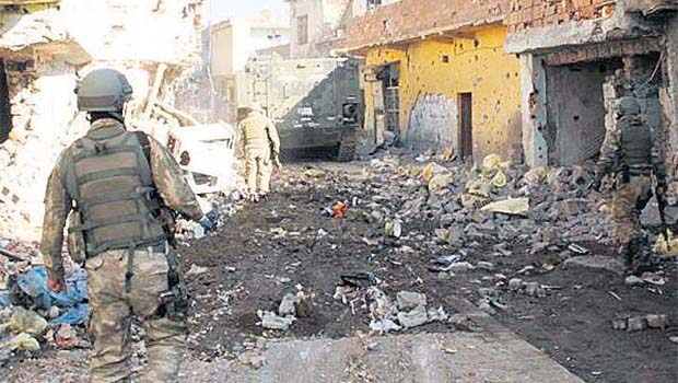 Cizre'de sokağa çıkana 219 lira para cezası