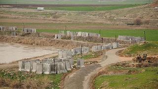 Türkiye, tüm Batı Kürdistan sınırına beton duvar örüyor...