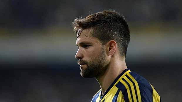 Fenerbahçeli futbolcudan ‘Çocuklar ölmesin, maça gelsin’ mesajı