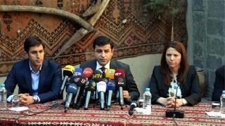 Demirtaş ve HDP'li vekilleirin fezlekeleri Başbakanlık'ta!
