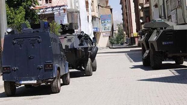 AYM'ye Şemdinli başvurusu: Yasak 40 bin Şemdinlili'yi de vurdu