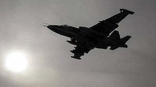 Suriye'de savaş uçağı düştü!