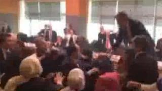 TBMM'de yumruklu kavga!