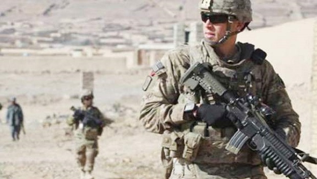 Üniformalı baskın: 2 NATO askeri öldürüldü