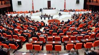 CHP, dokunulmazlıkların referanduma sunulmasını önlemek için 'Evet' oyu kullanacak