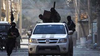 IŞİD'in Mare kuşatması sonucu binler Kürt bölgesine sığındı