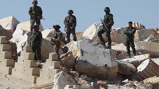 Suriye ordusu Rakka il sınırlarına girdi