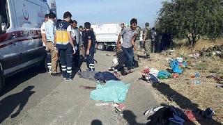 Urfa'da feci kaza: 2 ölü 25 yaralı