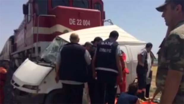 Elazığ'da katliam gibi kaza!