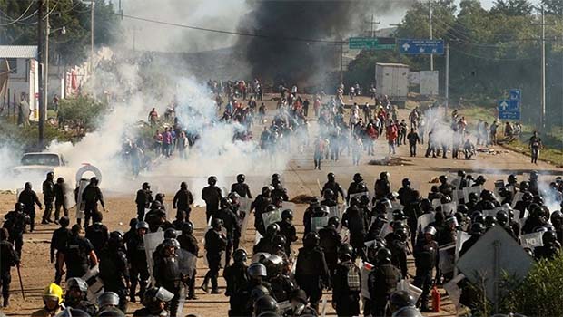 Zapatistalardan Meksikalı öğretmenlere destek: Yalnız değilsiniz