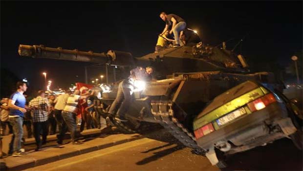 Kokteyl Darbe Girişimi ve Kürd’ler…