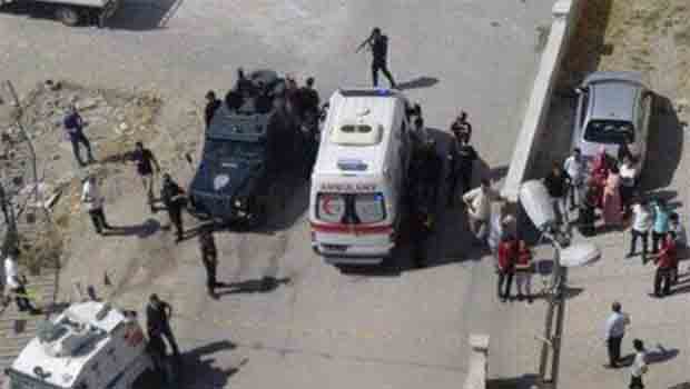 Van'da 4 yaşındaki çocuğu polis panzeri ezdi