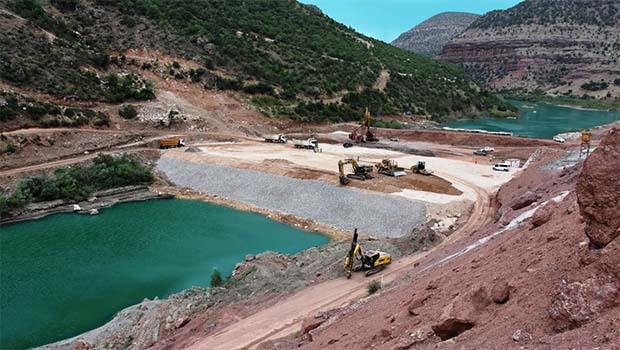 Silvan Barajı’na roketli saldırı!