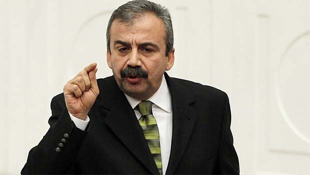 Sırrı Süreyya Önder: Öcalan, darbelere karşı barikattır