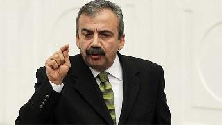 Sırrı Süreyya Önder: Öcalan, darbelere karşı barikattır