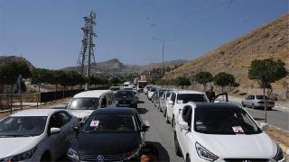 Hakkarililer: İlçe olursak Irak'a göç ederiz