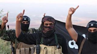 IŞİD, Türkiye sınırındaki Er-Rai'yi ele geçirdi