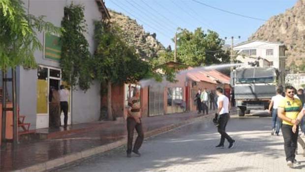 Çukurca karıştı