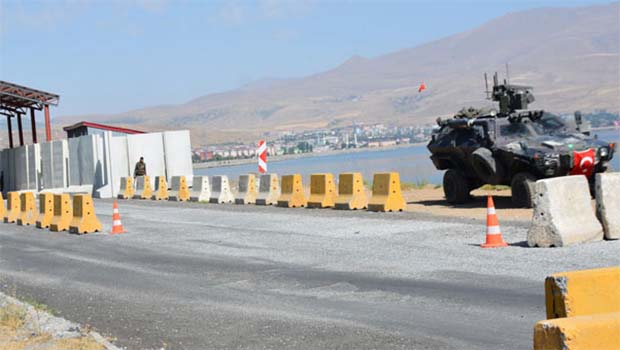 Diyarbakır'da 13 mahallede sokağa çıkma yasağı