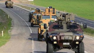 Van'da askeri araca bombalı saldırı