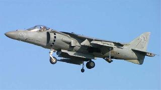 ABD savaş uçağı denize çakıldı!