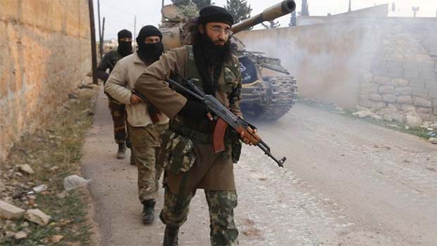 El Nusra'dan flaş açıklama: Silahları doğrudan ABD'den alıyoruz