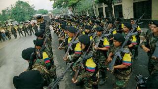 FARC'tan referandum öncesi katliam özrü