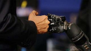 Obama'dan ilk yumruk: 'Bu daha başlangıç'