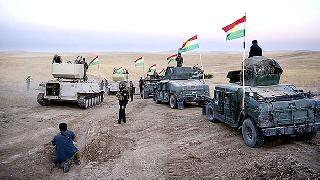 Musul'da bayrak krizi! Peşmerge izin vermedi