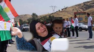 Anamız klam ile babamız ab-ı hayat ile uğurladı Berxwedan'ı