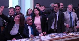 Türk Parlamentosu'ndan Ayrılma Zamanı Gelmedi mi?