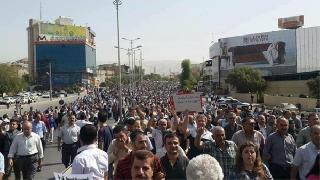 Süleymaniye'de Öğretmen ve memurlardan protesto