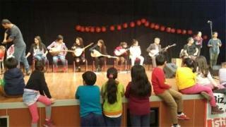 MHP'li Belediyeden çocuklara Kürtçe şarkı yasağı