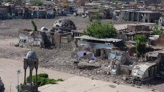 Sur İlçesi, yasak ve yıkımlarla bir yılını doldurdu