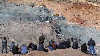 Ağıtların Kürtçe olduğu Şirvan'da 4 işçi hala toprak altında!