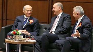 AKP'den başkanlık için yeni hamle