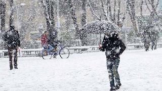 Kürt illerinde uçak seferleri ve eğitime kar engeli