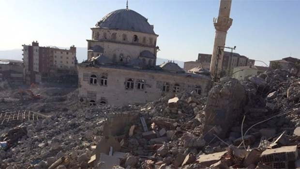 Şırnak, Silopi, Cizre ve İdil'deki sokağa çıkma yasaklarına 'yılbaşı' düzenlemesi