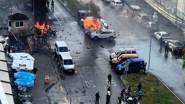İzmir'de patlama