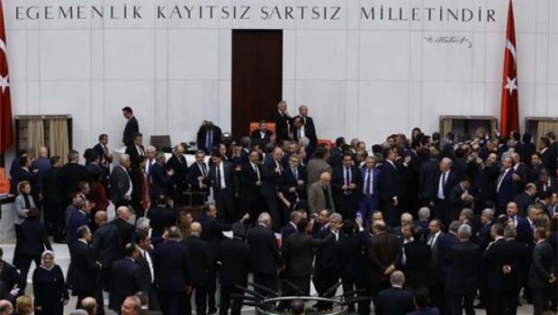 İşte Türkiye'de başkanlık için yapılan ilk oylamanın sonucu