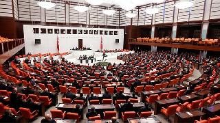 Anayasa değişikliği teklifinde 3 ve 4. madde de kabul edildi