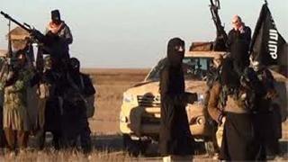 IŞİD, Deyr ez-Zor'da hava üssünü kuşattı 