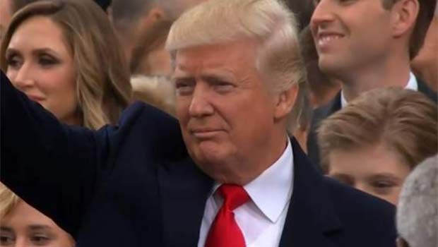 Trump resmen ABD'nin Başkanı