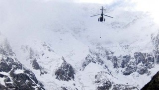 Çığ köyü yuttu; En az 54 ölü